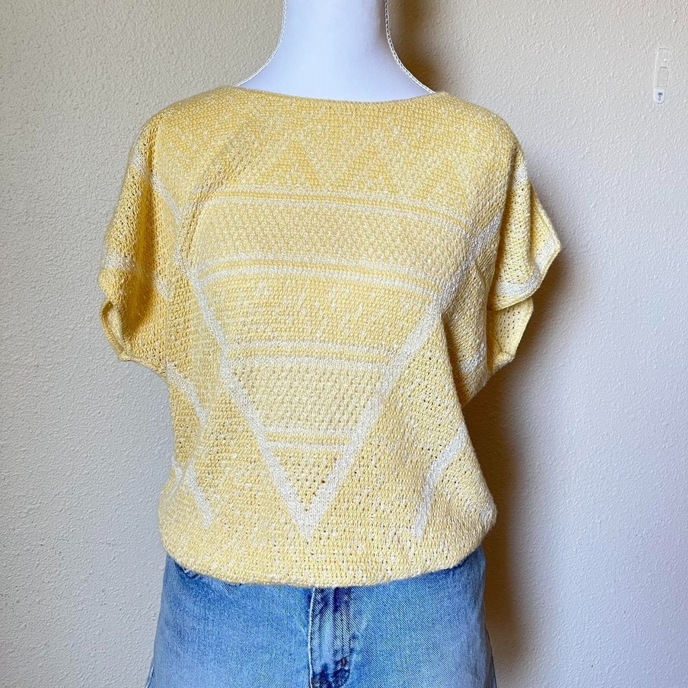 vintage yellow sleeveless sweater